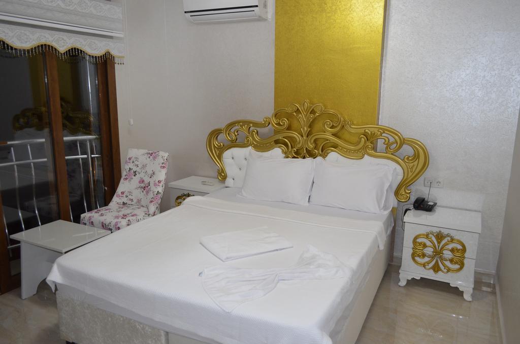 Alev Palace Otel Arsuz Quarto foto